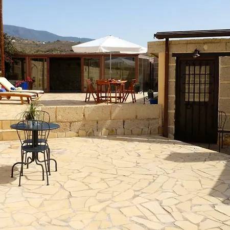 Prázdninový dům Casa En De Uva Con Piscina Privada, Cubierta Y Climatizada *