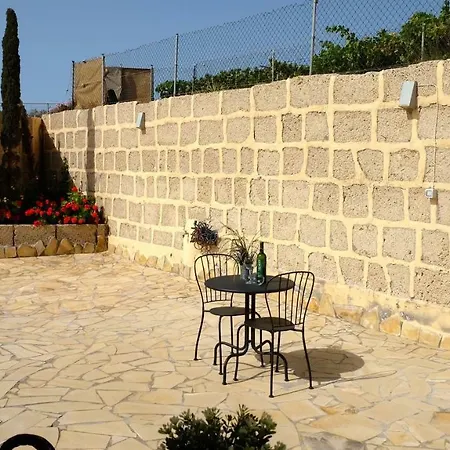 Prázdninový dům Casa En De Uva Con Piscina Privada, Cubierta Y Climatizada *